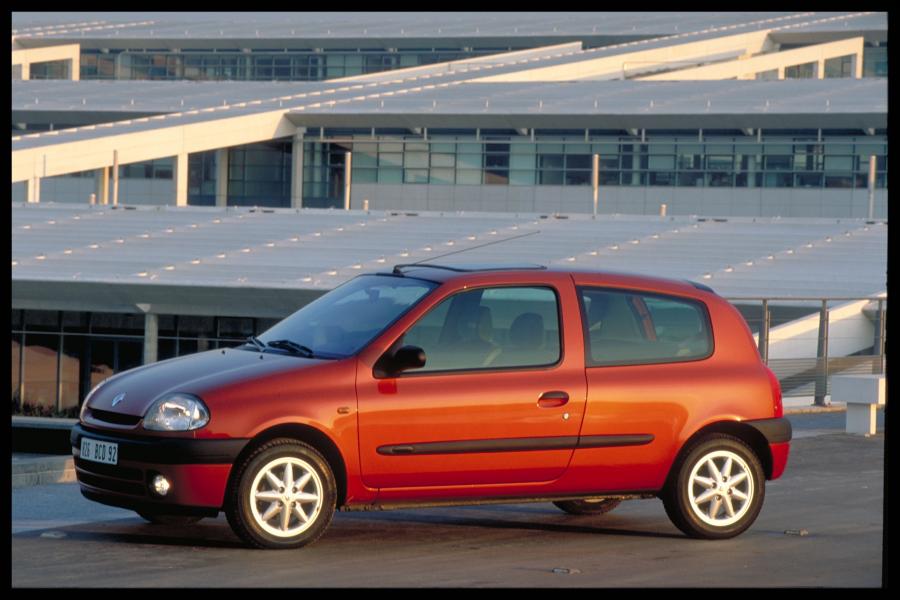  Renault Clio 1998 года  (фото 99 из 106)